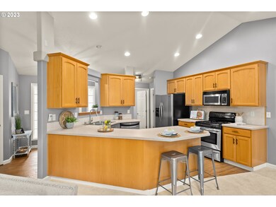 730 Gray Pine St, Lyons, OR 97358 - photo 5