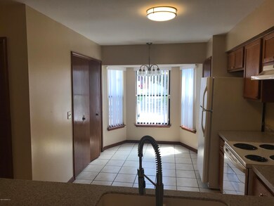 4342 Melissa Ct W, Jacksonville, FL 32210 - photo 4