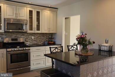 15 Suburban Blvd, Delran, NJ 08075 - photo 4