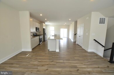 1822 Ritter Dr, Windsor Mill, MD 21244 - photo 6