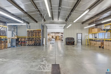 108 W 17th Ave, Tyndall, SD 57066 - photo 6