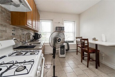 1012 W Chew St, Allentown, PA 18102 - photo 4