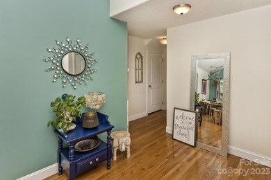 22 Vista St, Asheville, NC 28803 - photo 5