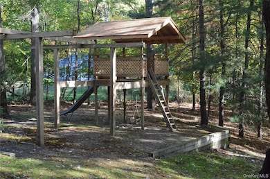 109 Scraggy Hill Rd, Port Jefferson, NY 11777 - photo 7