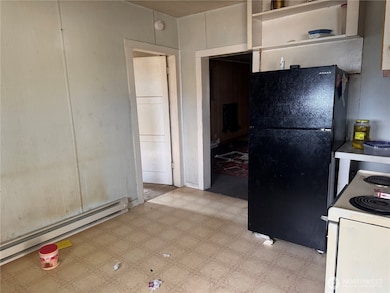 916 Division St, Grand Coulee, WA 99133 - photo 3