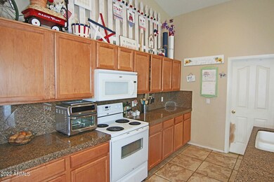 4-Kitchen-1