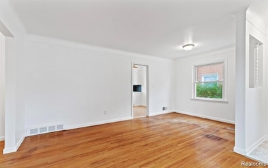 6690 Deering St, Garden City, MI 48135 - photo 3