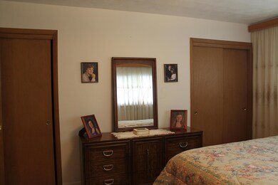 6141 Cherry Hill Dr, Columbus, OH 43213 - photo 7