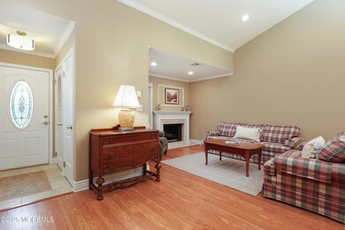 13 Attleboro Ct, Red Bank, NJ 07701 - photo 5