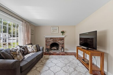 11 Shaw Cir, Nashua, NH 03062 - photo 5
