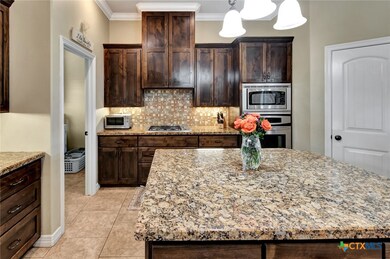 135 Wellspring Blvd, Victoria, TX 77904 - photo 7