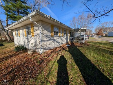 252 Hurst Ave, Cloverdale, IN 46120 - photo 3