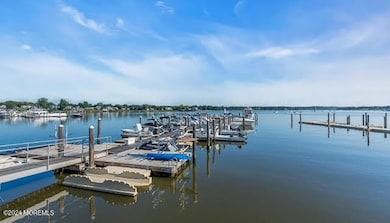 Riverview Towers unit 10f, Red Bank, NJ 07701 - photo 4