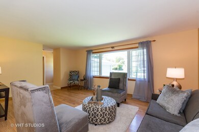 104 Tamarack Ave, Naperville, IL 60540 - photo 6