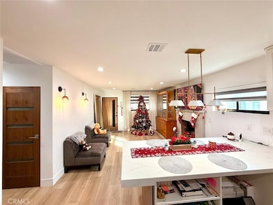 3007 3009 S Hobart, Los Angeles, CA 90018 - photo 6