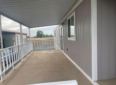 720 E Worth Ave unit 218, Porterville, CA 93257 - photo 2