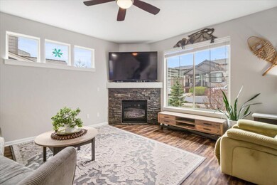 07-Living Area