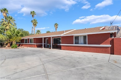 724 N Fogg St, Las Vegas, NV 89110 - photo 4