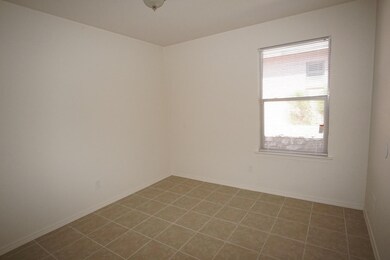 3831 Mountain Ave unit B, El Paso, TX 79930 - photo 5