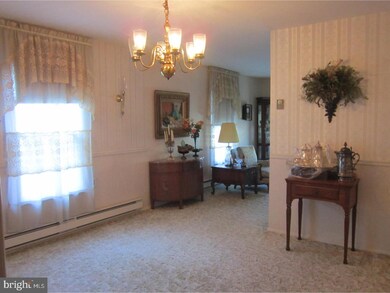58 Sheffield Place, Southampton, NJ 08088 - photo 3