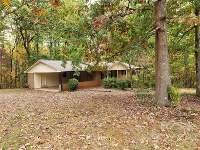 House sets back off the road for great privacy. Sits on approx. 13acres!!!