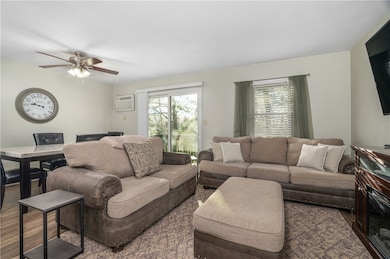 200 Manville Hill Rd unit 64, Cumberland, RI 02864 - photo 2