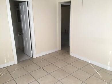 7918 Coral St, Lantana, FL 33462 - photo 7