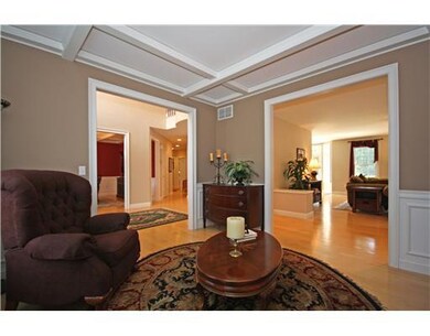 335 Mulberry Dr, Wakefield, RI 02879 - photo 5