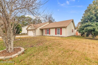 100 Carriage Dr, Jacksonville, NC 28546 - photo 2