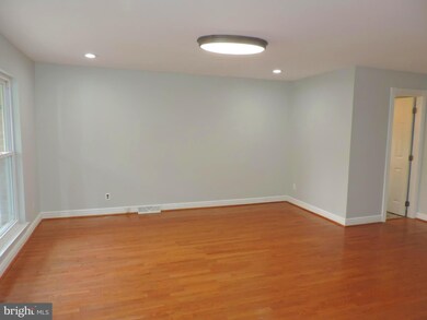 627 E Wiltshire Dr, Wallingford, PA 19086 - photo 4