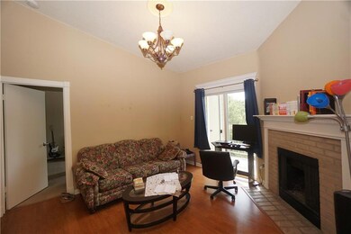 114 E 31st St unit 306, Austin, TX 78705 - photo 2