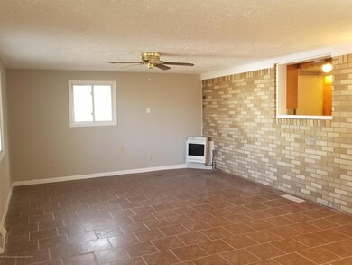 709 Edwards St, Grand Ledge, MI 48837 - photo 3