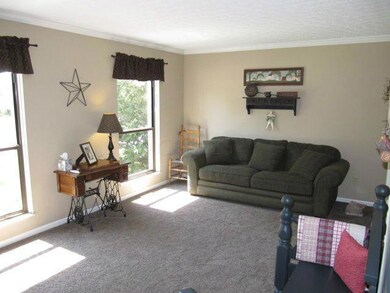 Living room 3