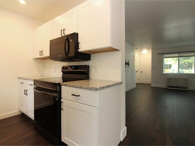 T2 Grandview Dr, Burlington, VT 05403 - photo 6