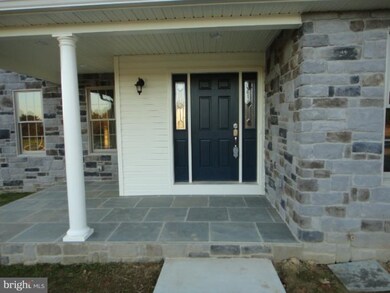 3096 Saint Andrews Dr, Chambersburg, PA 17202 - photo 3