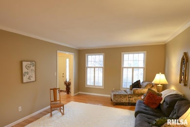 2123 S 30th St, Quincy, IL 62301 - photo 3