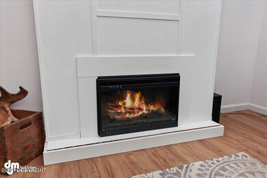 06-Fireplace_IMG_9166