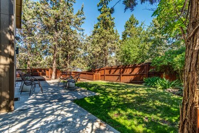 1856 NE Hollowtree Ln, Bend-52