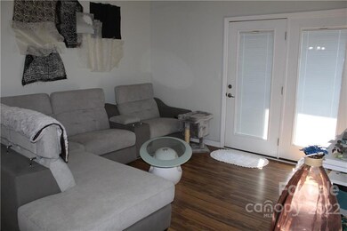 615 Appeldoorn Cir unit 615, Asheville, NC 28803 - photo 2