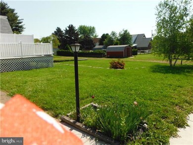 224 Walnut St, Pottstown, PA 19464 - photo 2