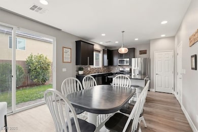 10613 Forum Peak Ln, Las Vegas, NV 89166 - photo 7