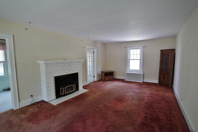 1498 Regent St, Schenectady, NY 12309 - photo 4