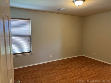 14734 S Hickory St, Glenpool, OK 74033 - photo 5