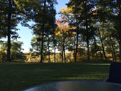 11 Woodlot Ln, Hadley, MA 01035 - photo 3