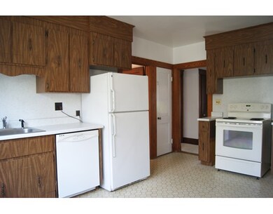 76 Russett Rd unit 1, West Roxbury, MA 02132 - photo 3