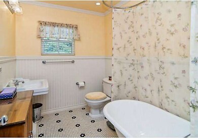 Victorian hall bathroom