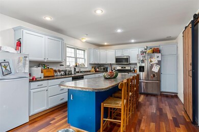 18 Maple Ave, Newton, NH 03858 - photo 3