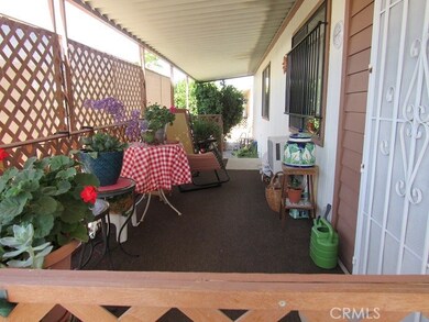 1525 W Oakland Ave unit 30, Hemet, CA 92543 - photo 2