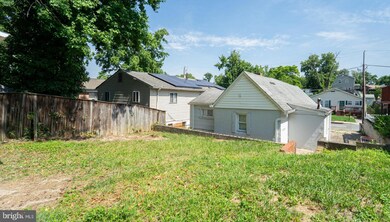 310 Elmleaf Ave, Capitol Heights, MD 20743 - photo 3