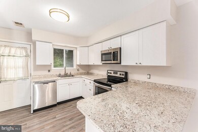 2202 Sycamore Cir, Lansdale, PA 19446 - photo 4